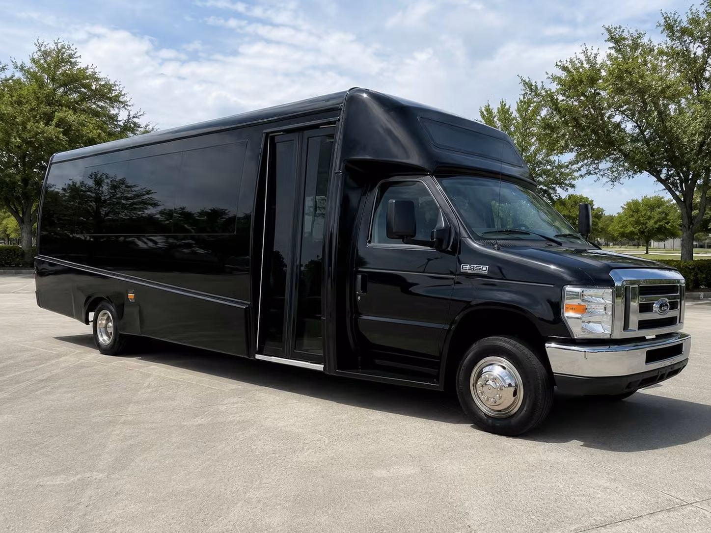 15 passenger minibus