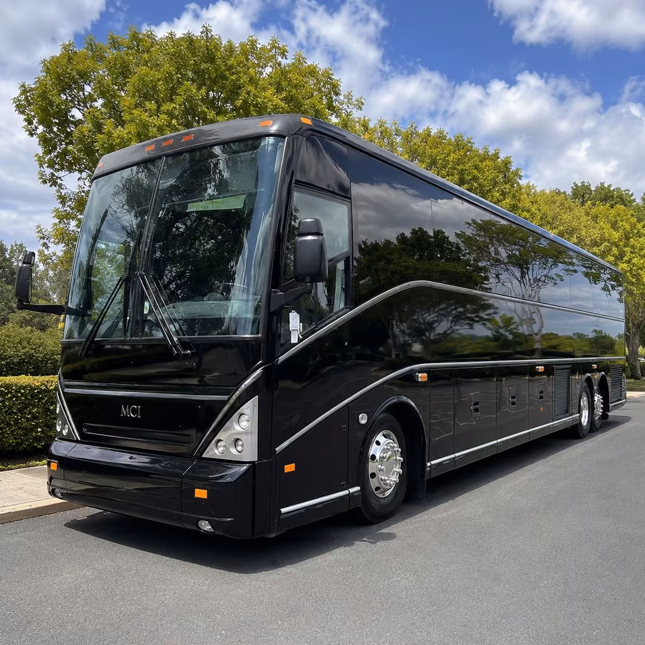 corporate airport transfers to toledo express airport
