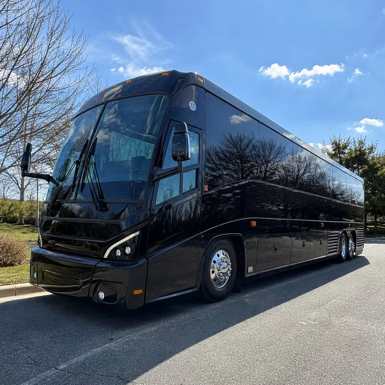 shuttling toledo national guard personnel between armories and training sites