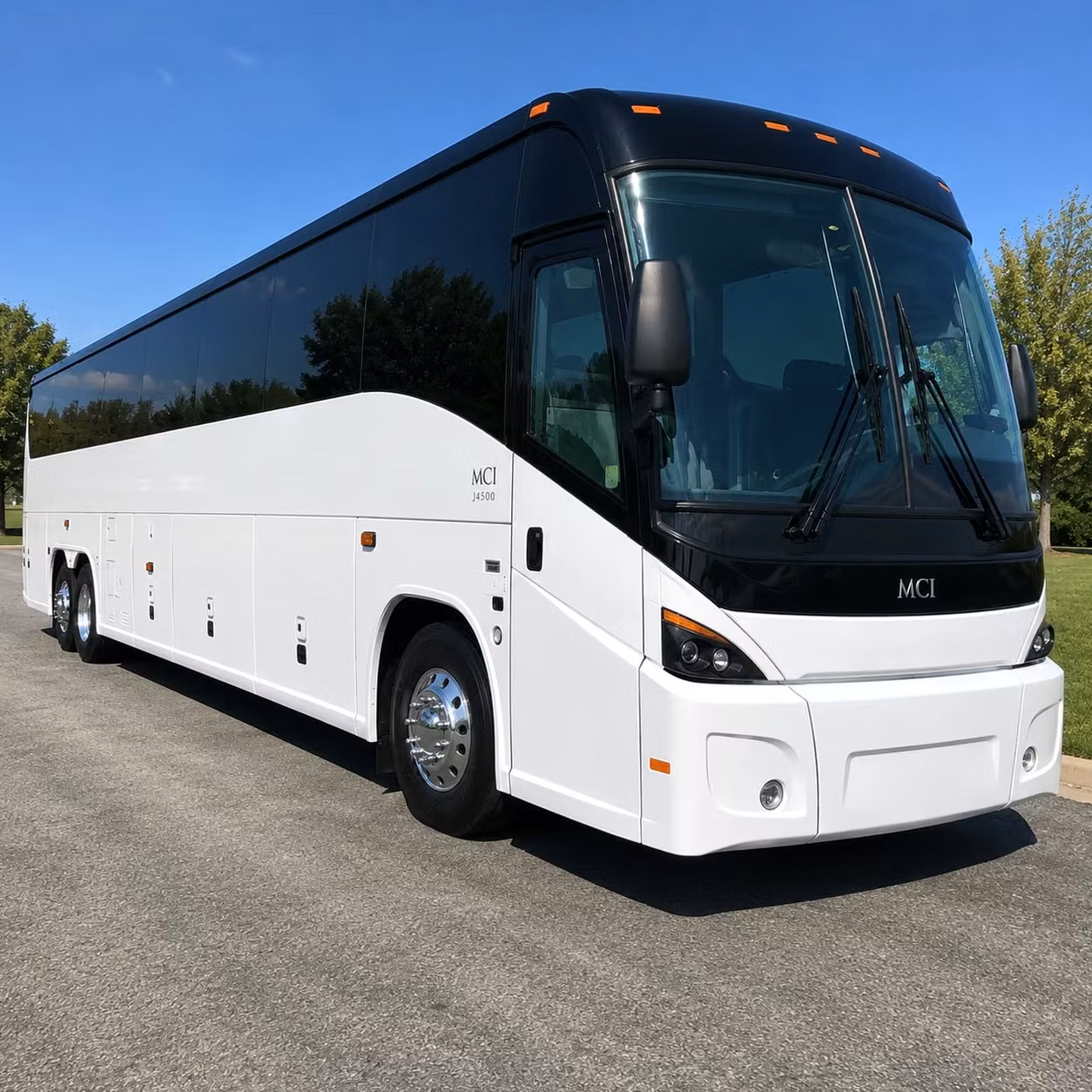 university of toledo and bowling green groups rely on airport shuttle buses